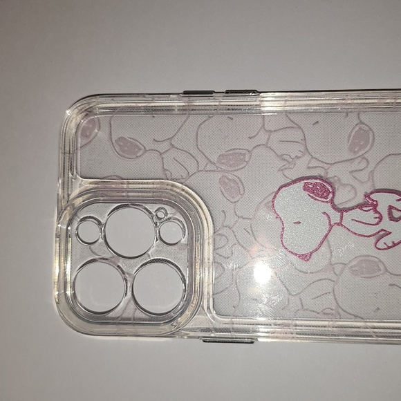 Brand new Apple IPhone 🍎 15 Pro Max   Peanuts Snoopy soft Silicone Phone - Picture 4 of 8